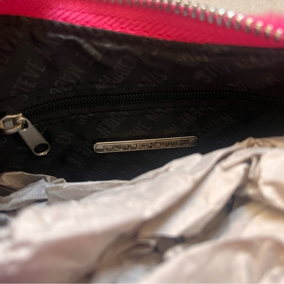 STEVE MADDEN- NWT Hot Pink Fur Shoulder Bag with Chain Detail - Picture 8 of 10